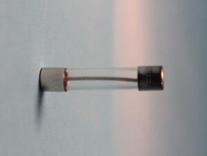 CM125-004 FUSEE, 1A, 250V, 1/4″ X 1-1/4